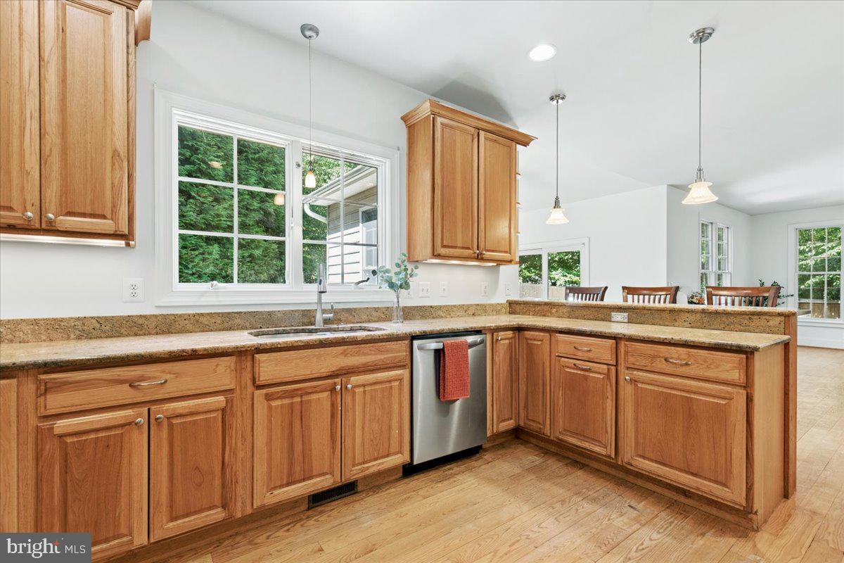 650 Florida Pl Property Photo 17