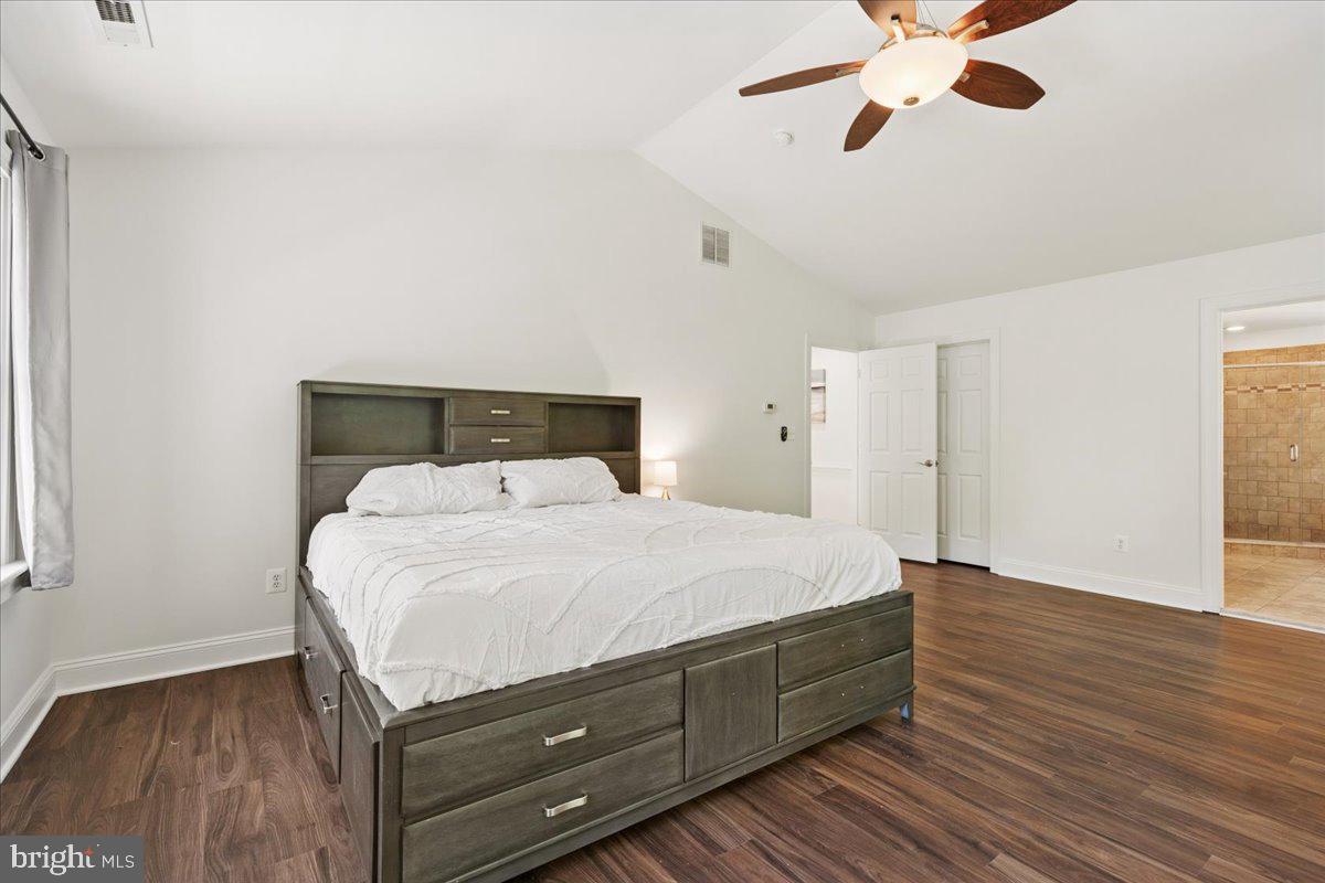 650 Florida Pl Property Photo 36