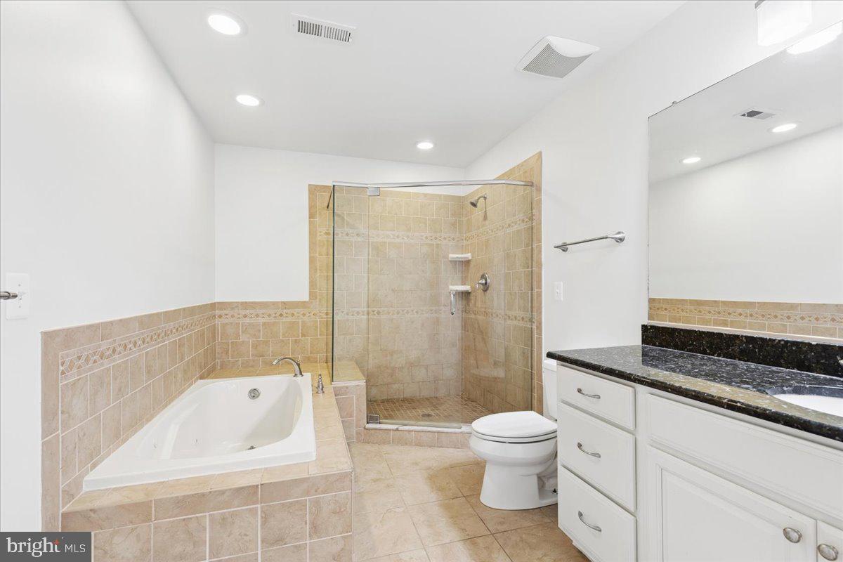 650 Florida Pl Property Photo 41