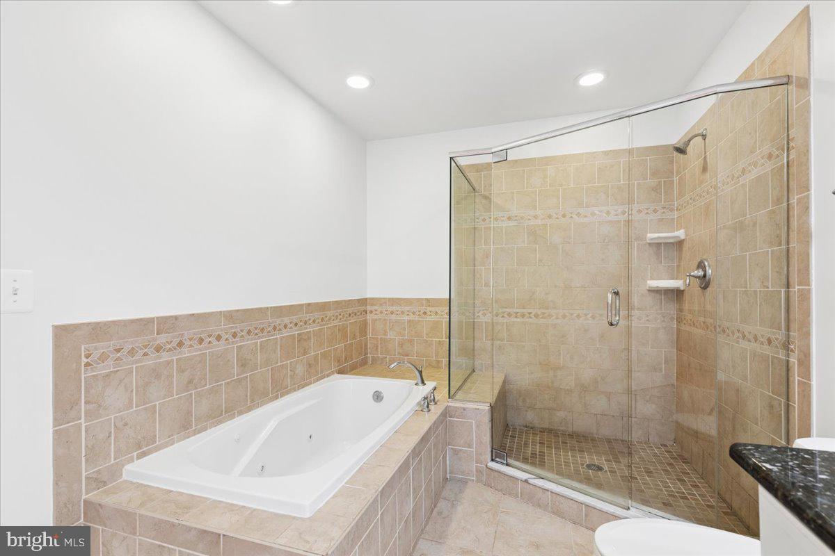 650 Florida Pl Property Photo 43