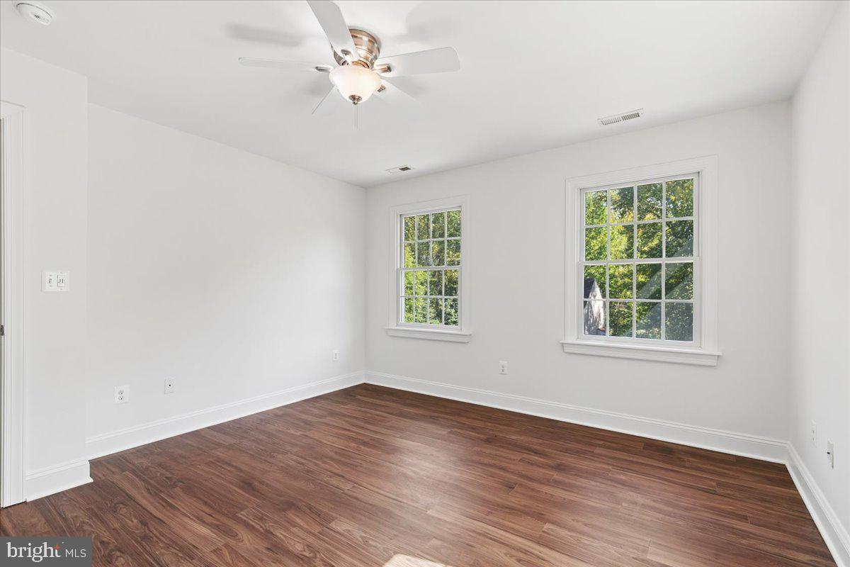 650 Florida Pl Property Photo 47