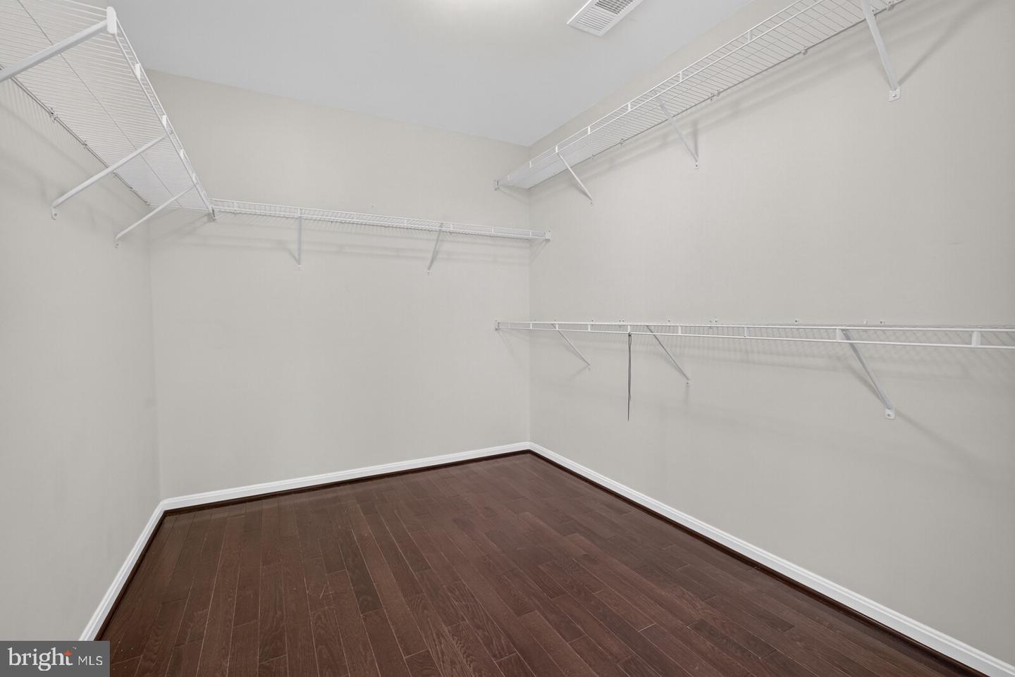 906 Saint Martins Loop Property Photo 29