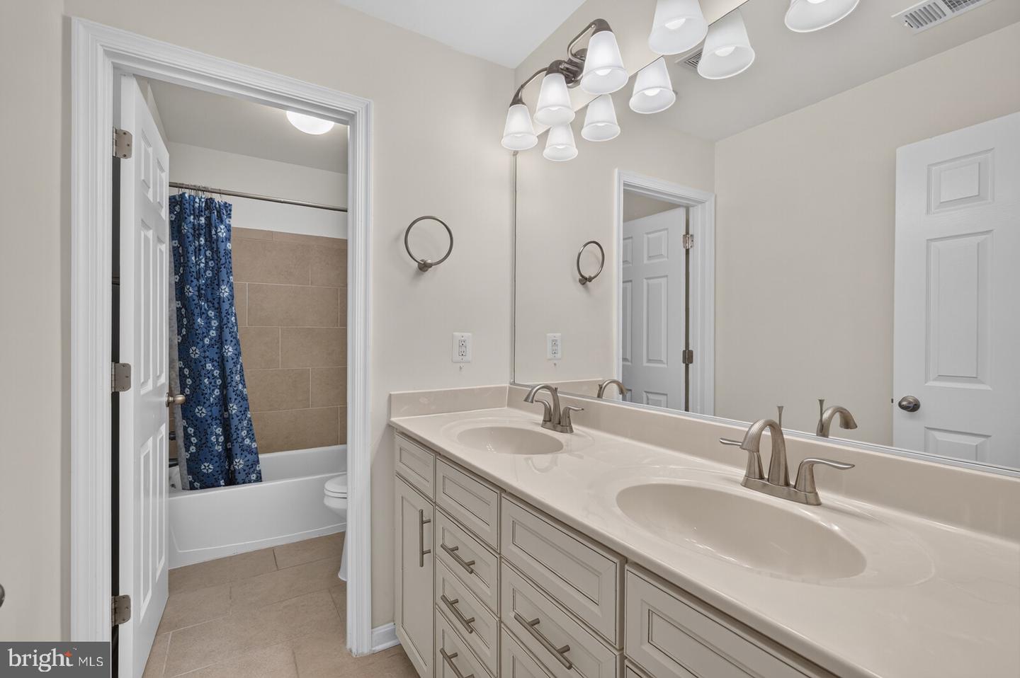 906 Saint Martins Loop Property Photo 39