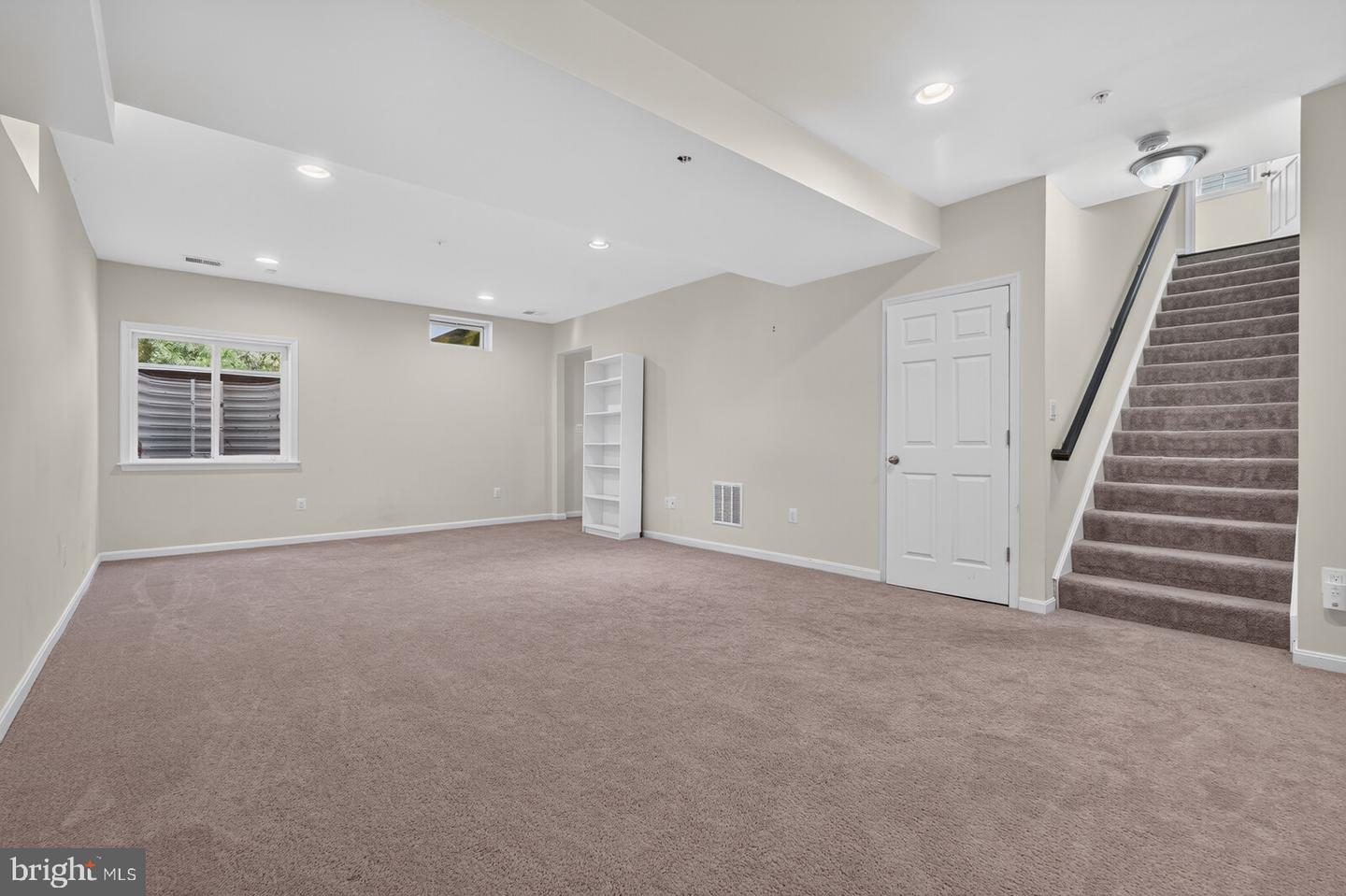 906 Saint Martins Loop Property Photo 44