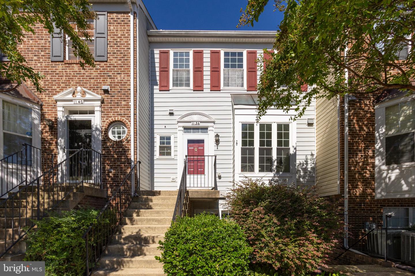 1136 Wickford Ct Property Photo 1