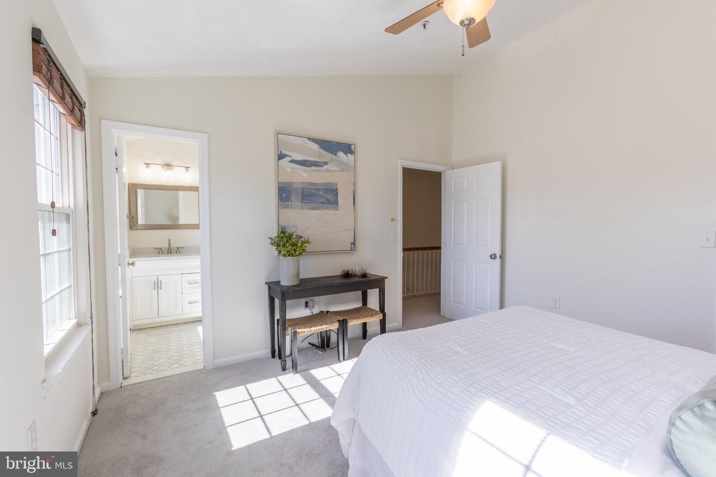1136 Wickford Ct Property Photo 13