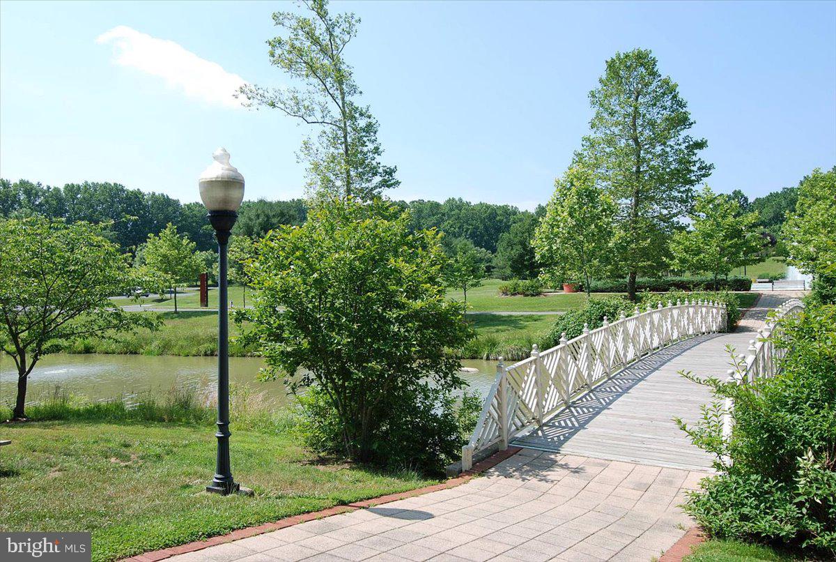 300 Hilltop Ln #300e Property Photo 44