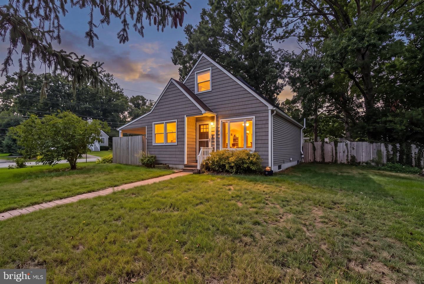 1301 DAMASCUS ST Property Photo 1