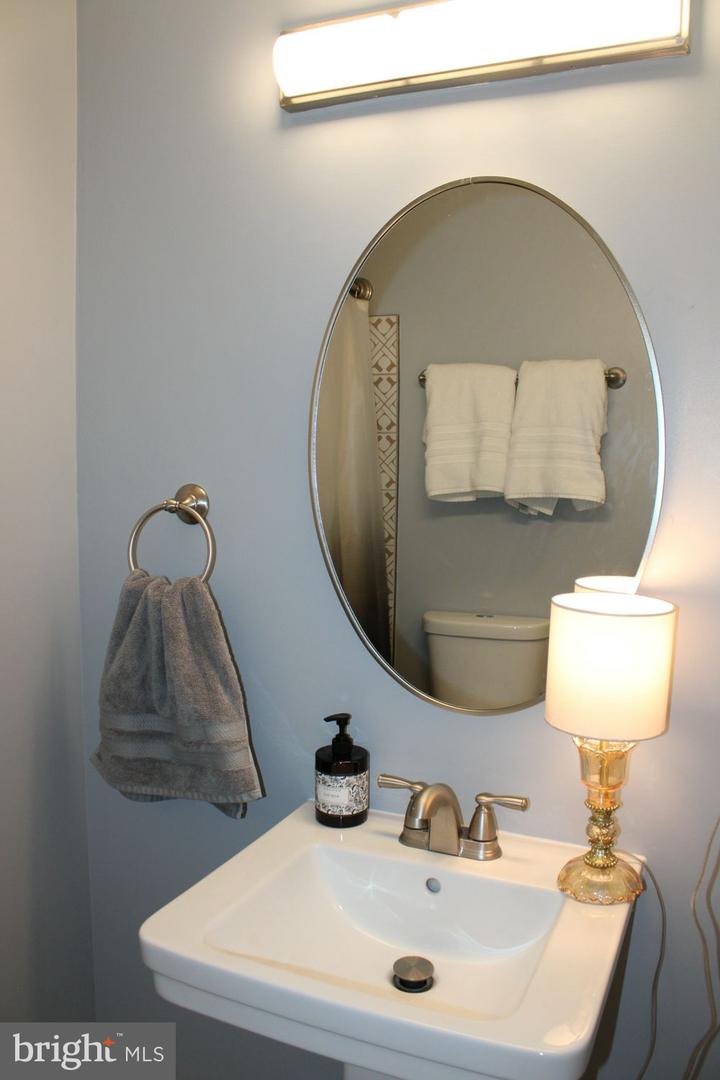 116 Archwood Ave Property Photo 21