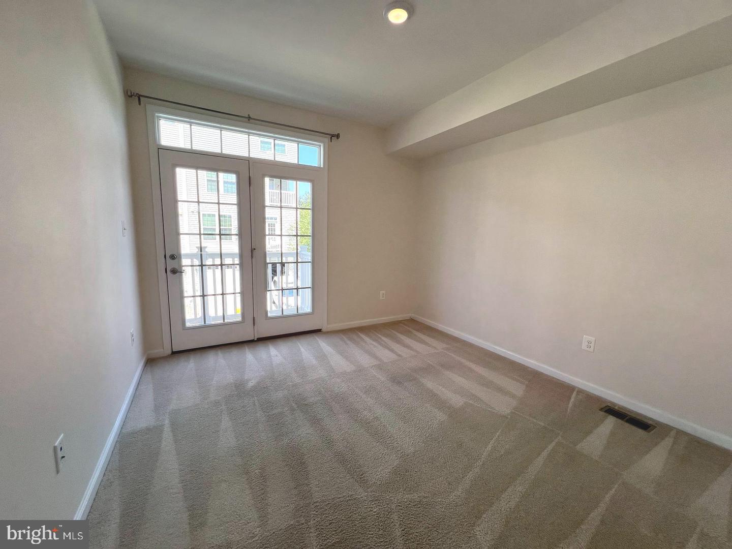 8005 Orchard Grove Rd Property Photo 13