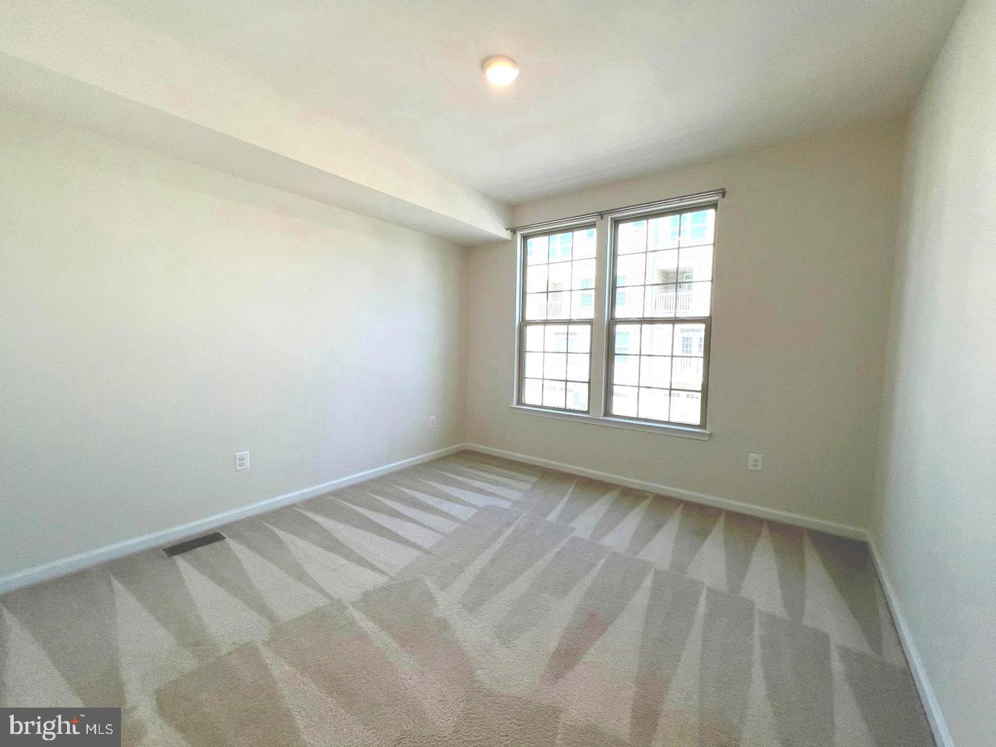 8005 Orchard Grove Rd Property Photo 15