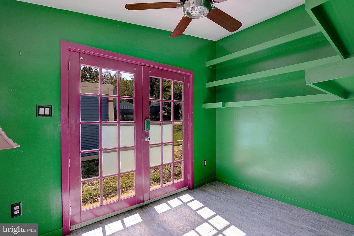 1729 Shore Dr Property Photo 23