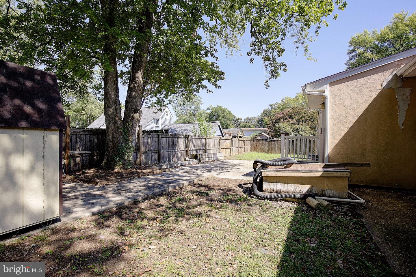 1729 Shore Dr Property Photo 28