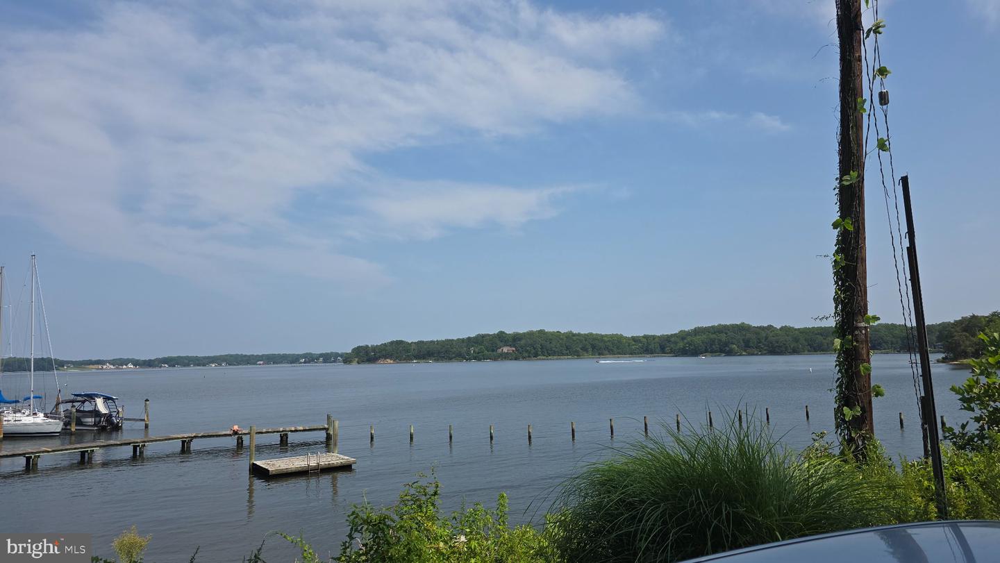 1729 Shore Dr Property Photo 39