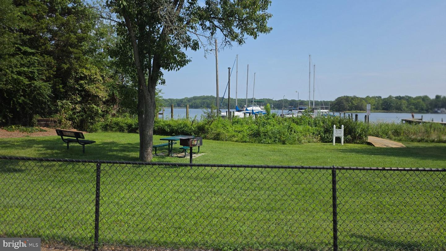 1729 Shore Dr Property Photo 40