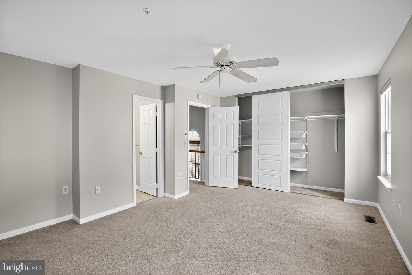 2492 Wentworth Dr Property Photo 16