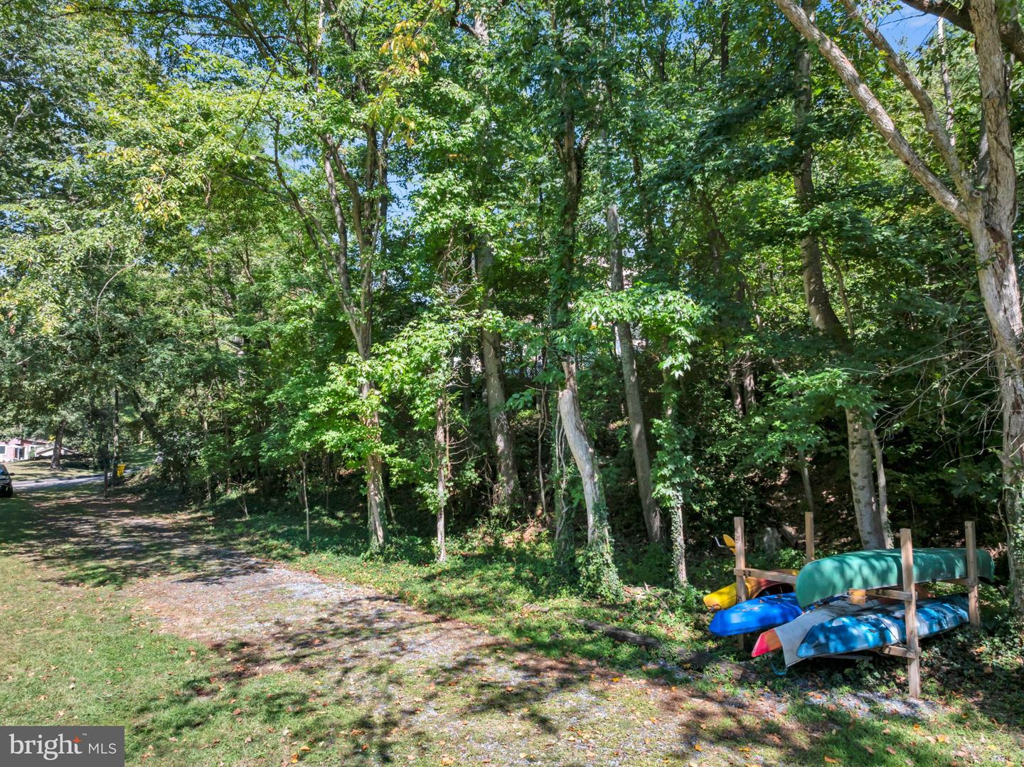 527 Forest Rd Property Photo 87