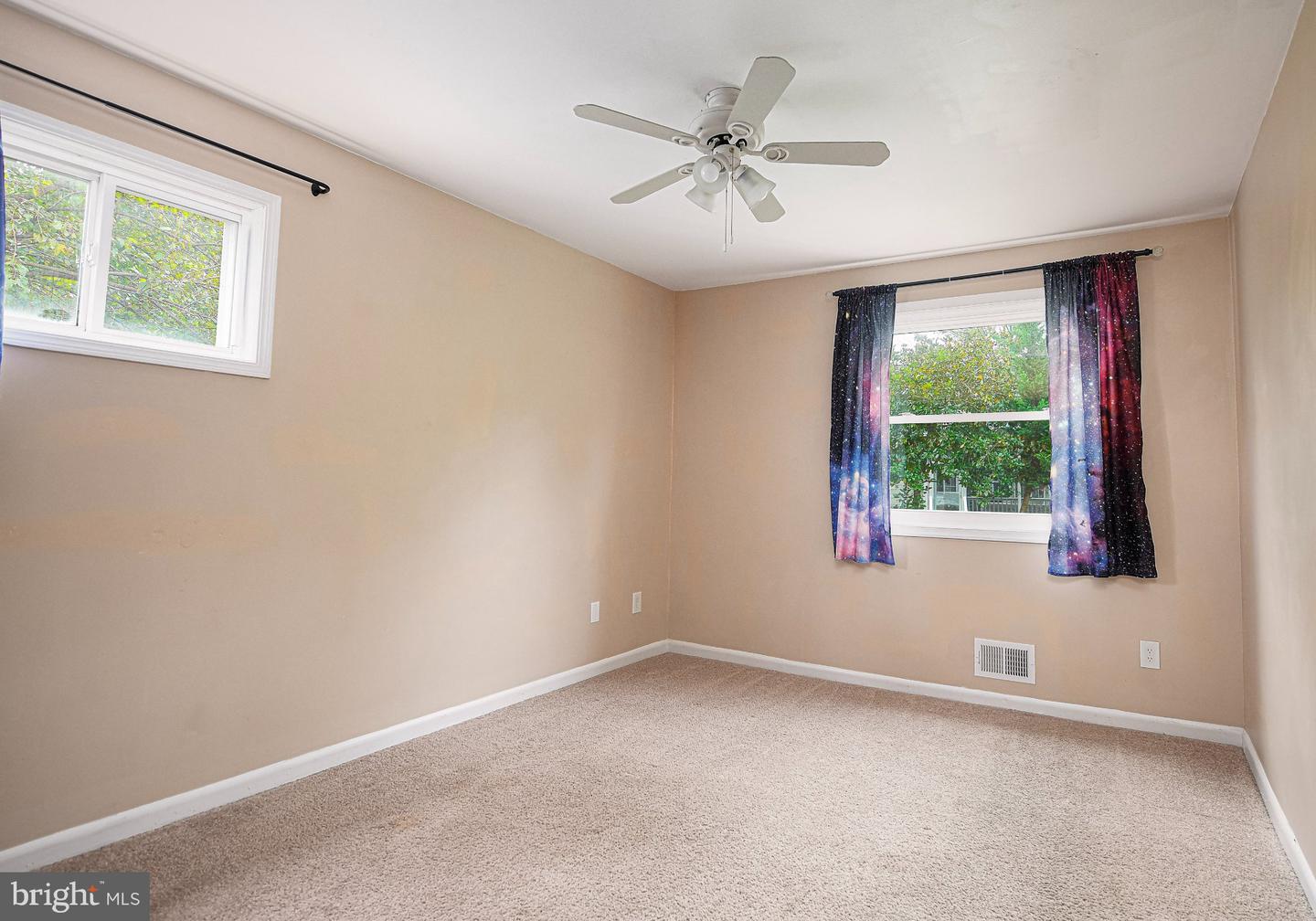 1044 Vena Ln Property Photo 28