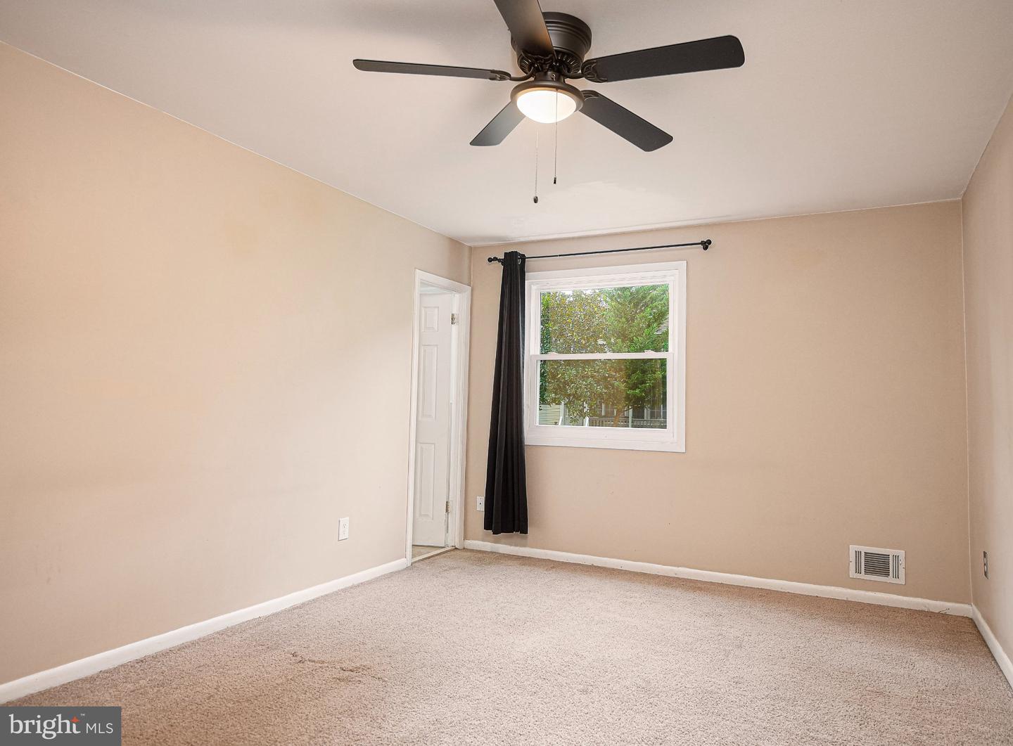 1044 Vena Ln Property Photo 32