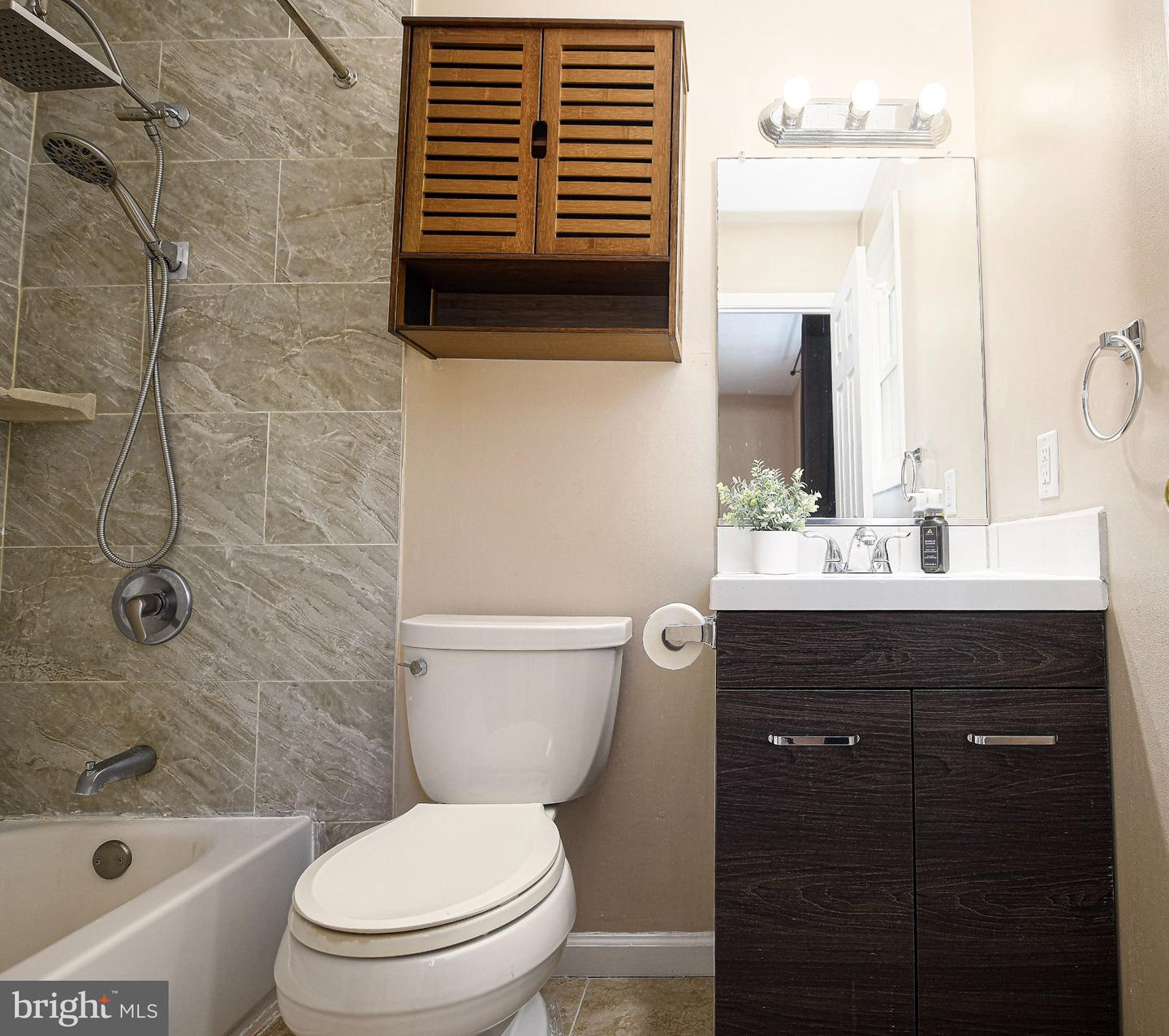 1044 Vena Ln Property Photo 38