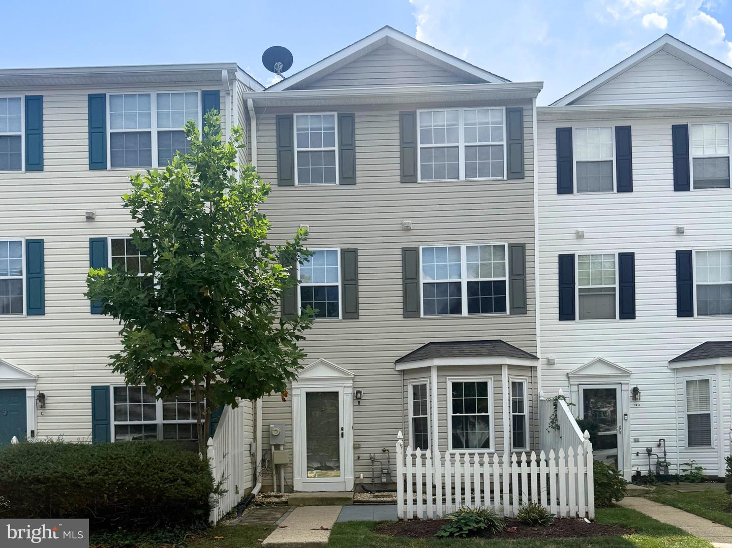 40-B IRONSTONE CT #B Property Photo 1