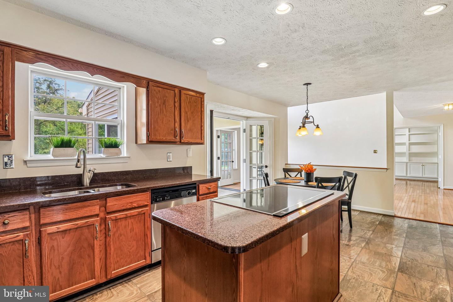 5331 Sweetwater Dr Property Photo 25
