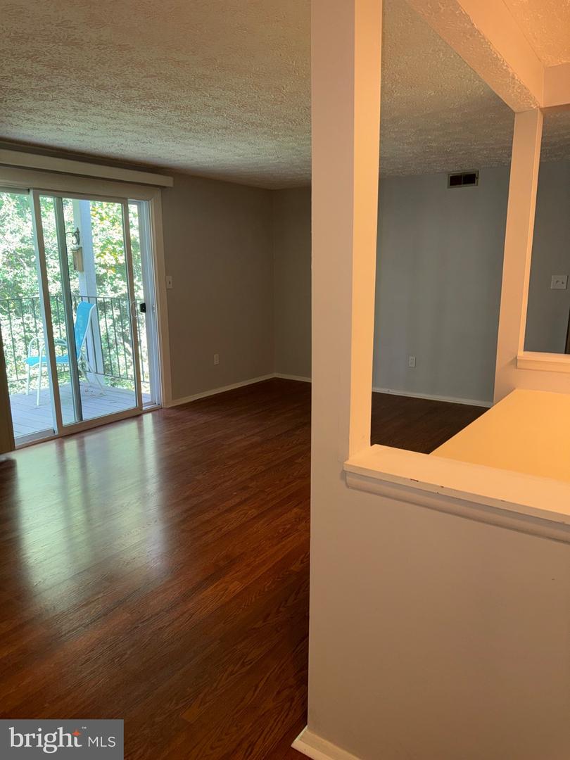 3502 Davenport Ct #e Property Photo 2