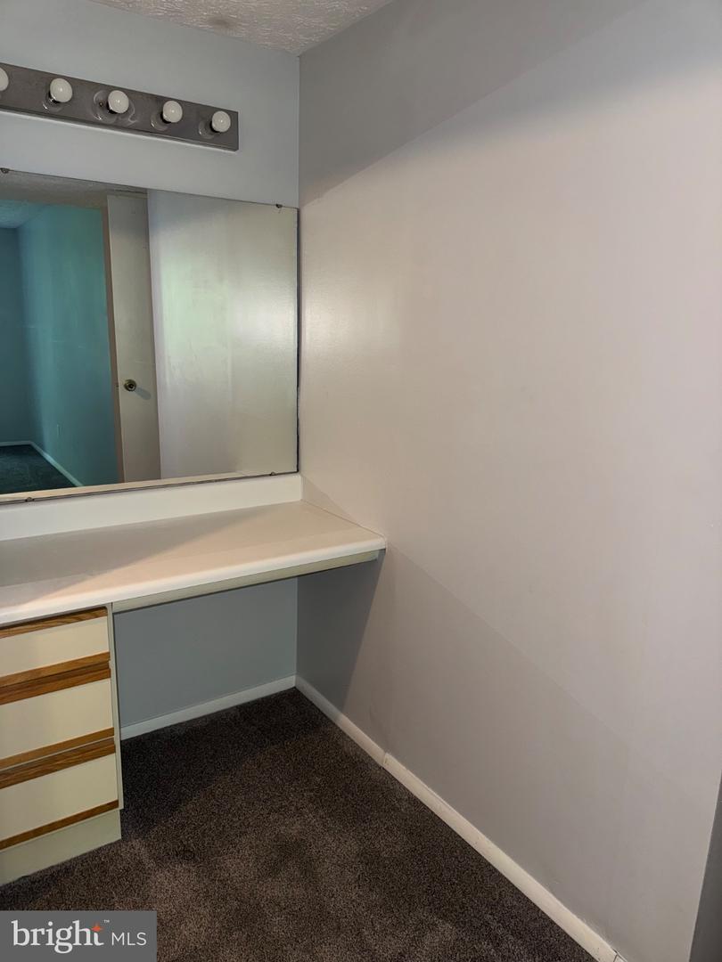 3502 Davenport Ct #e Property Photo 4