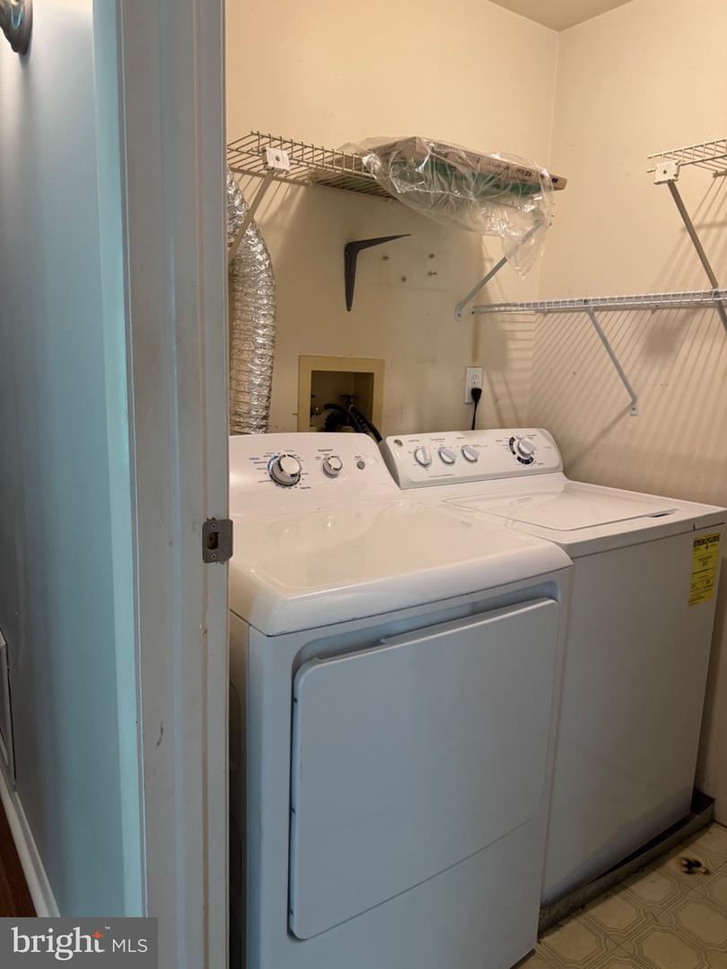 3502 Davenport Ct #e Property Photo 10