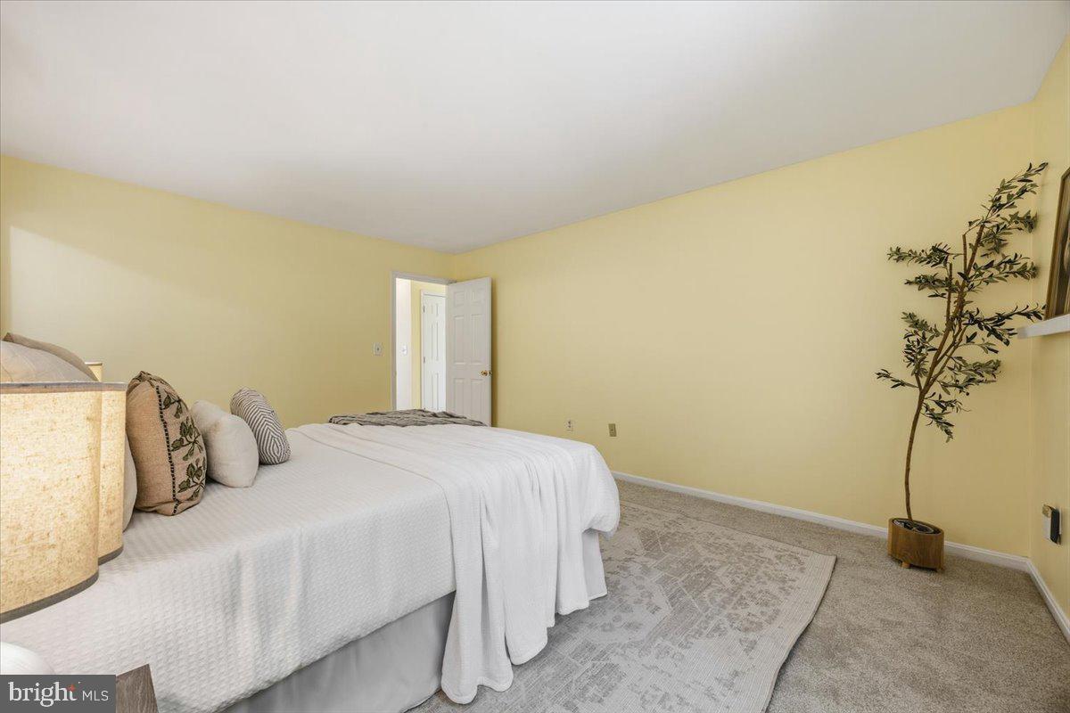 954 Shadewater Way Property Photo 18