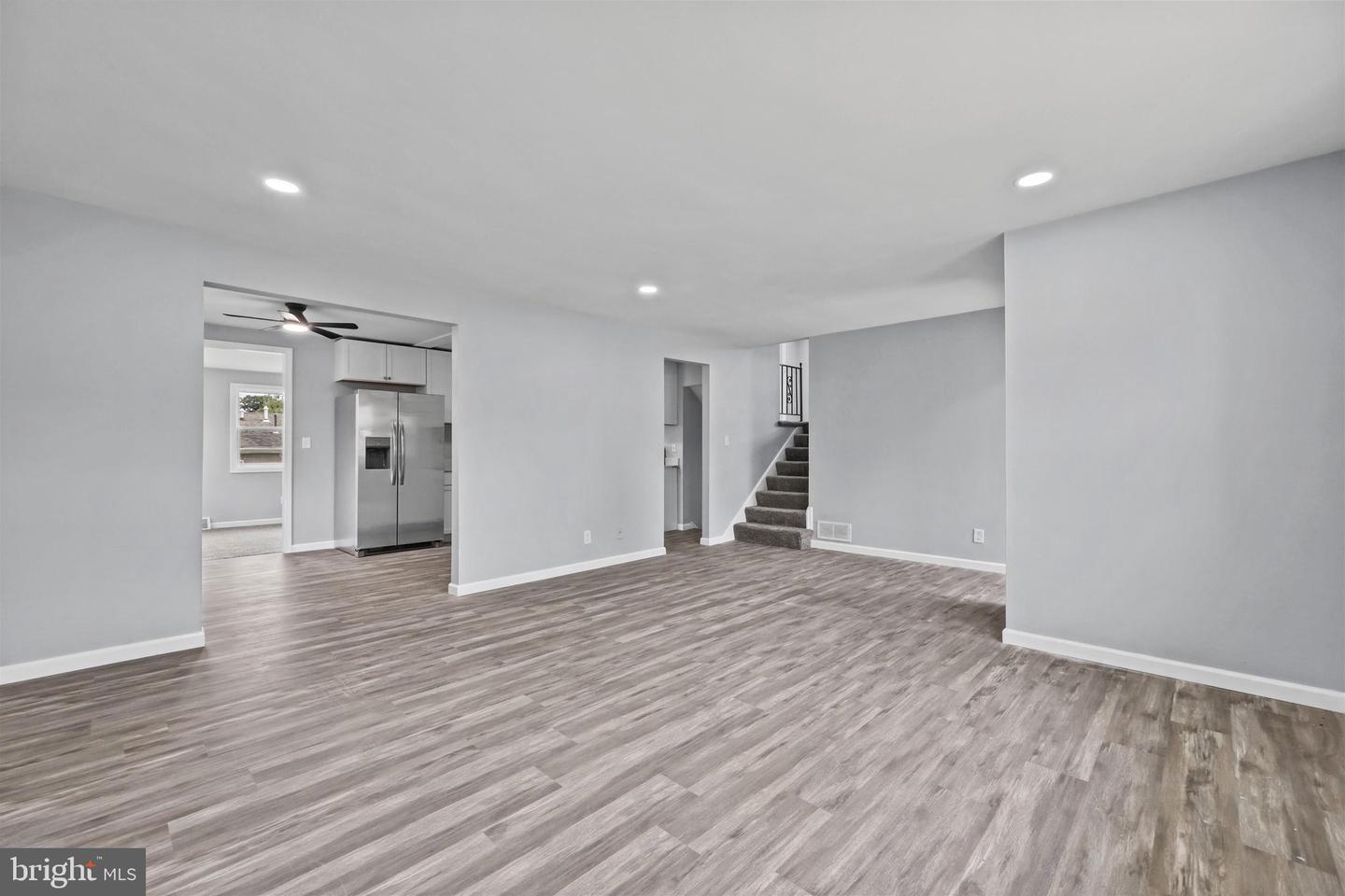 727 Delmar Ave Property Photo 6