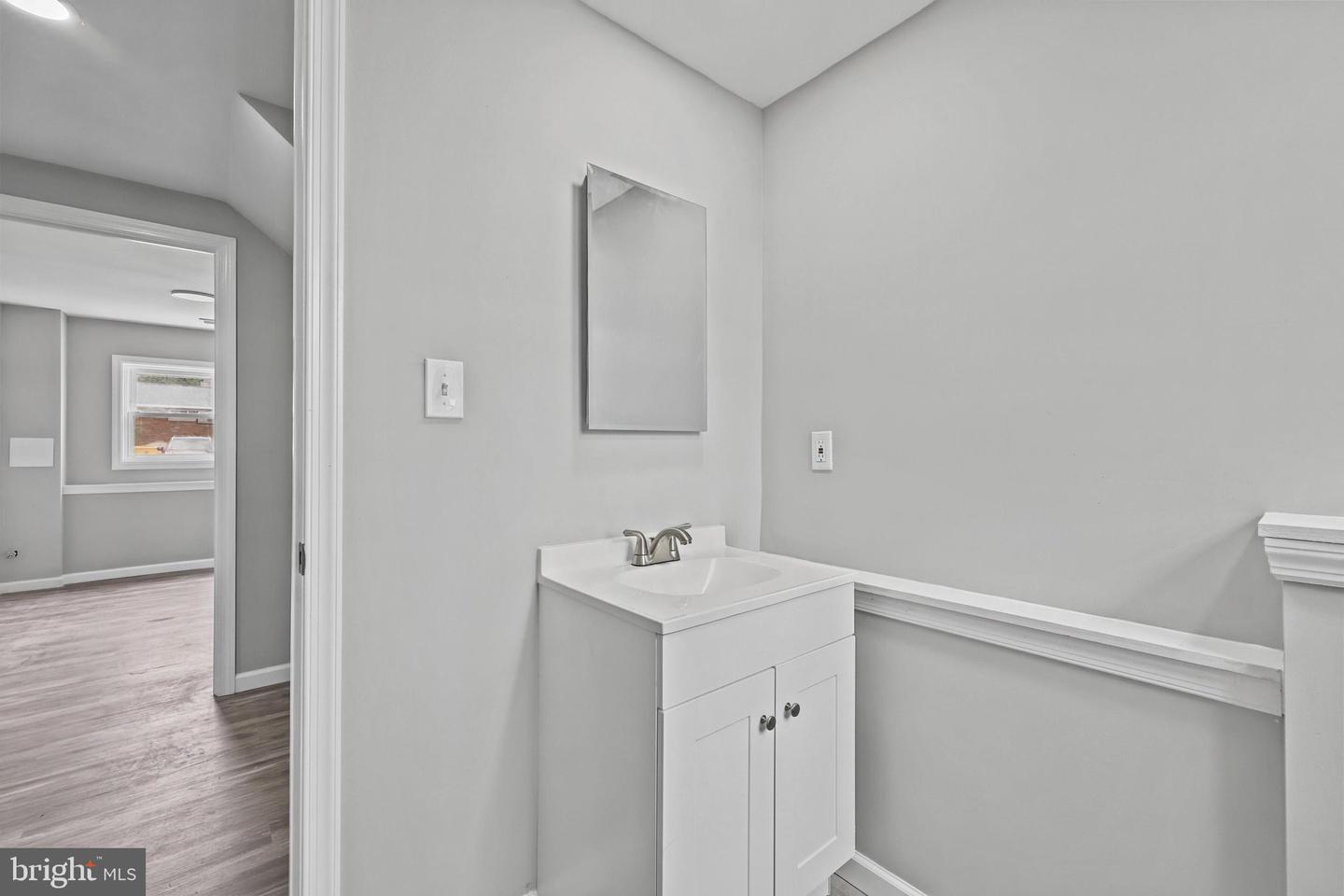 727 Delmar Ave Property Photo 25