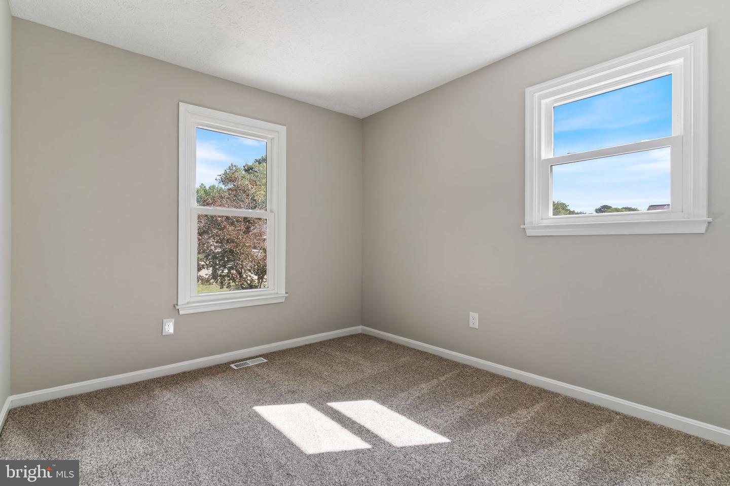 1307 Roundhouse Ct Property Photo 20