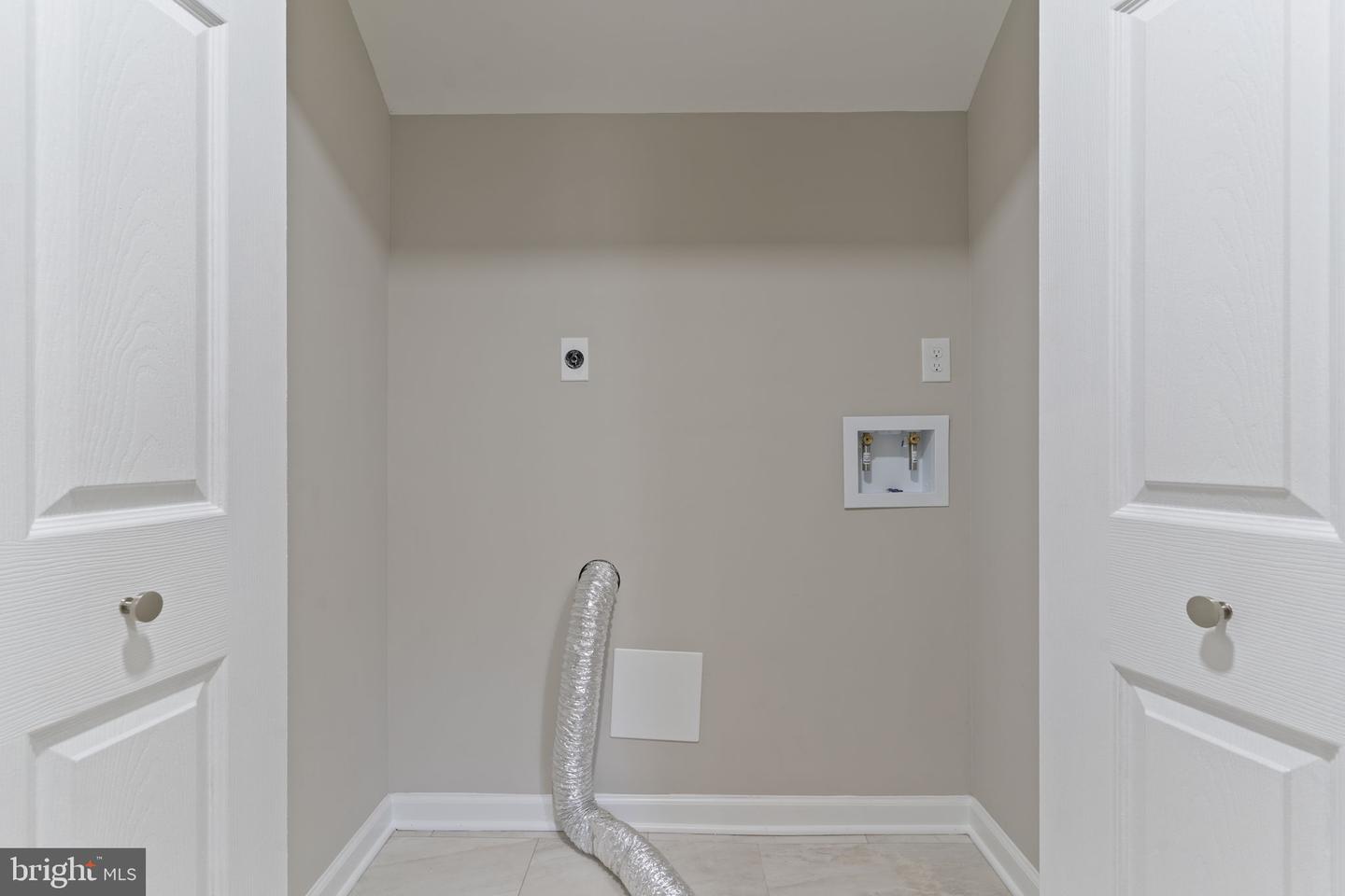 1307 Roundhouse Ct Property Photo 31