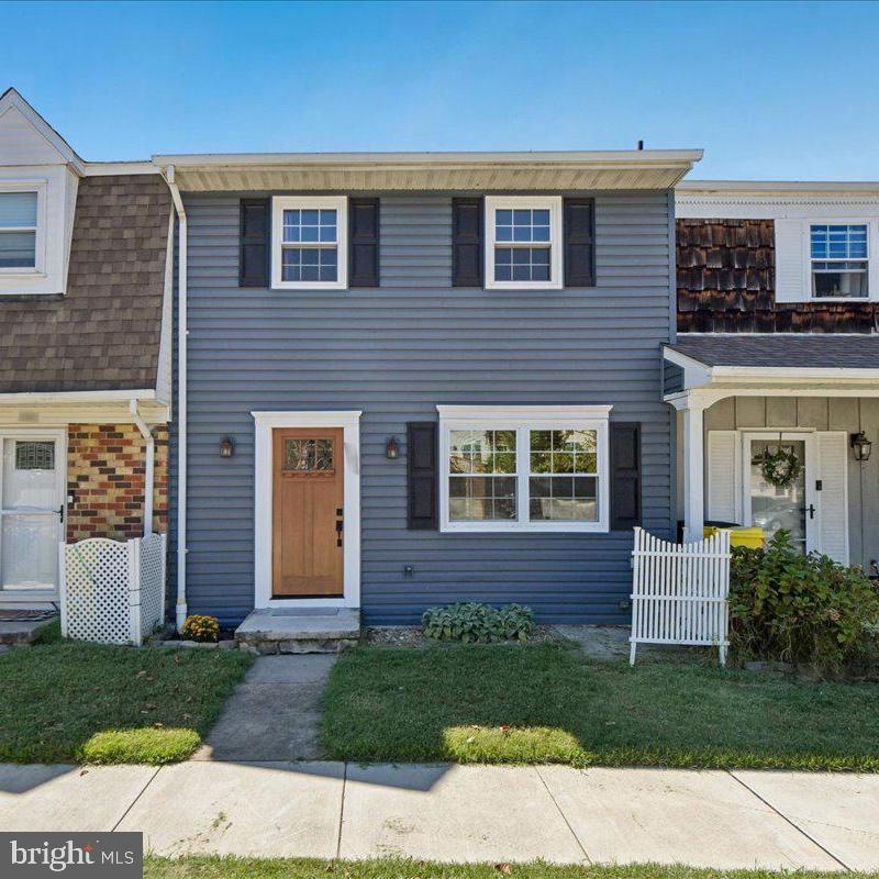 582 Valleywood Rd Property Photo 1