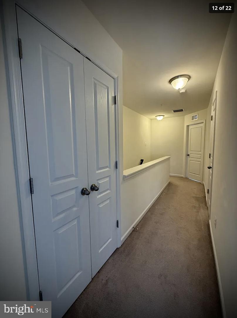 2724 Downing Ln Property Photo 12