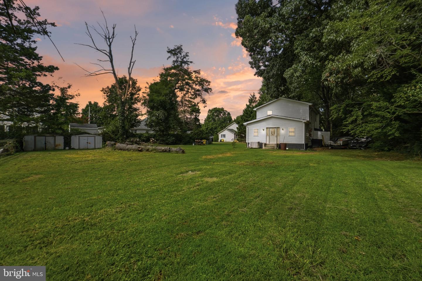5943 Sneed Dr Property Photo 2