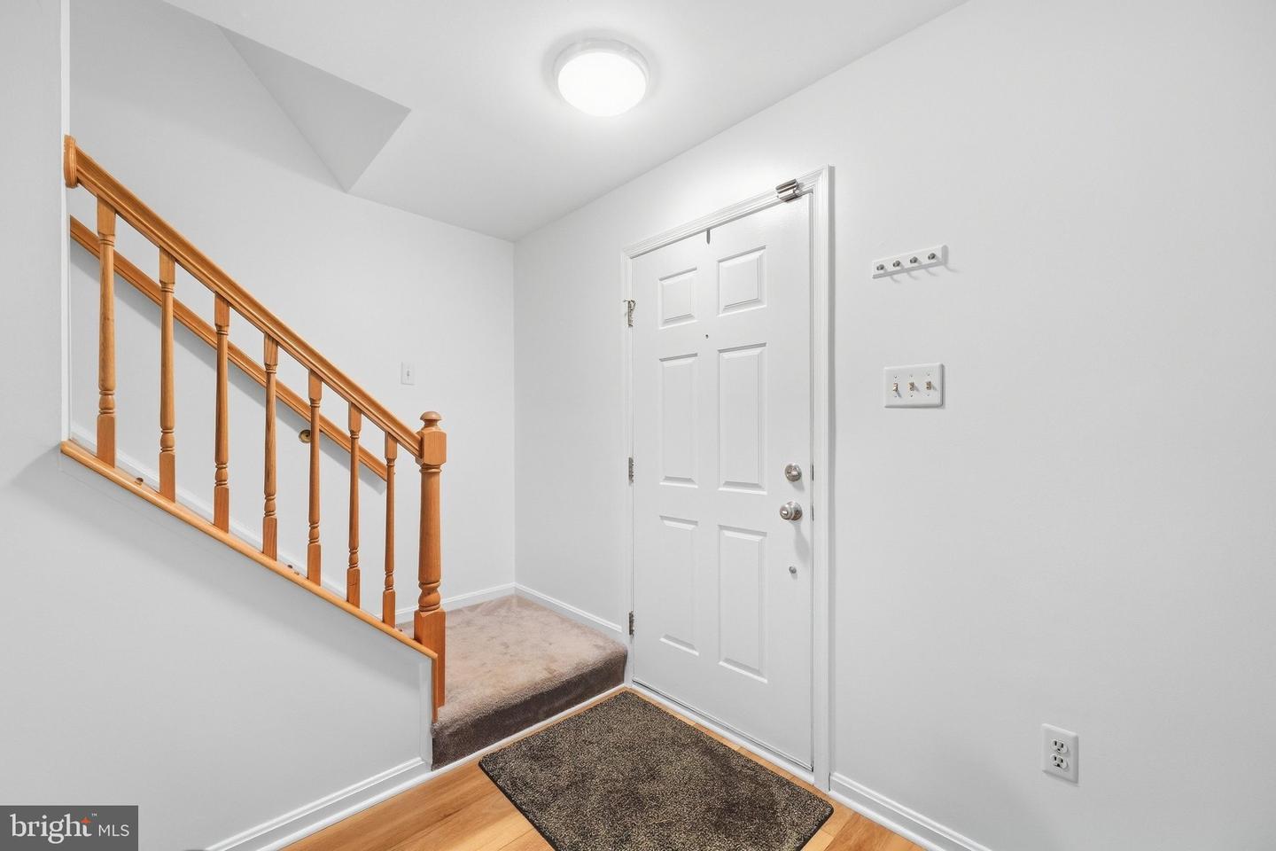 666 Lions Gate Ln Property Photo 3