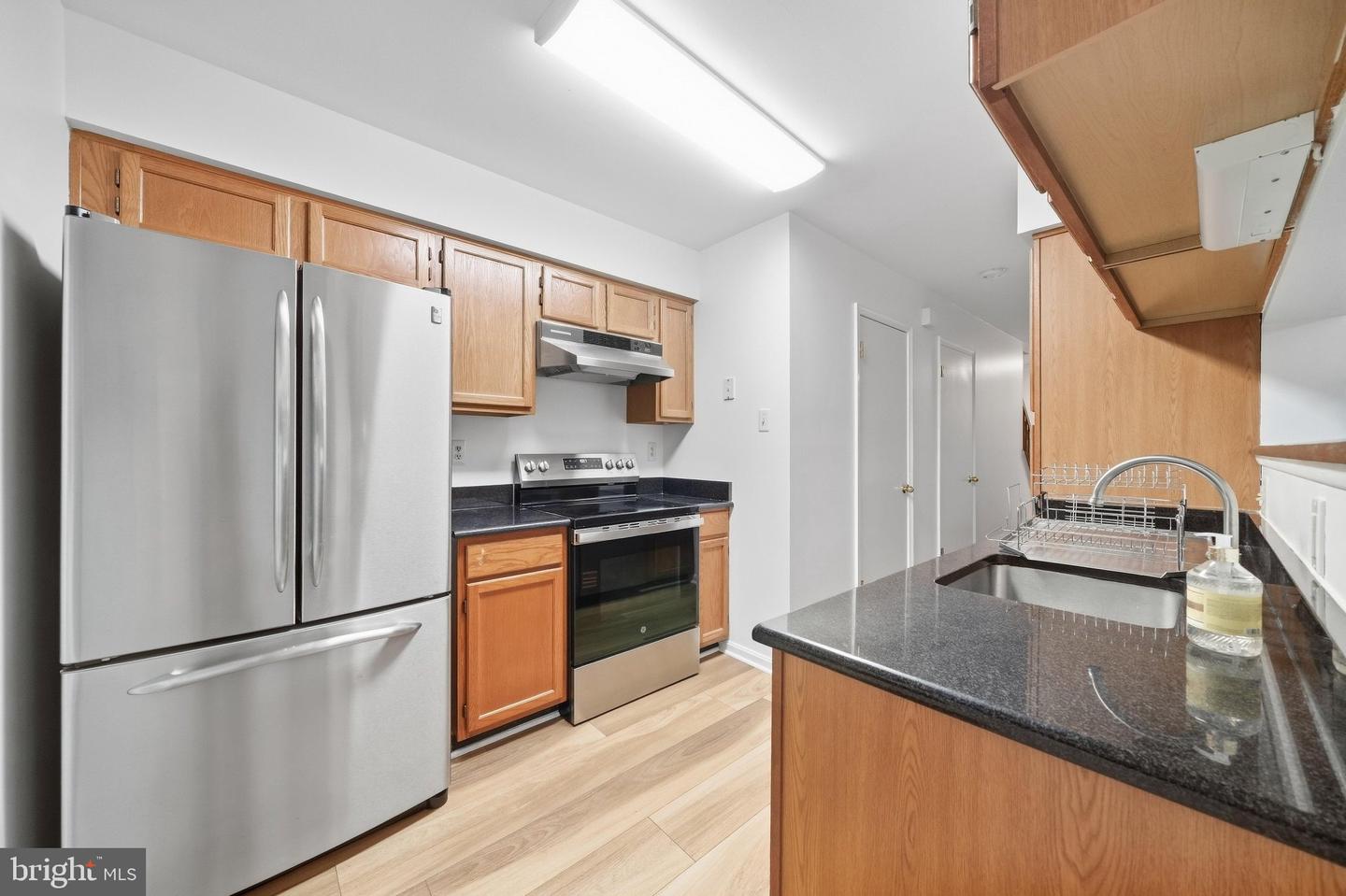 666 Lions Gate Ln Property Photo 13
