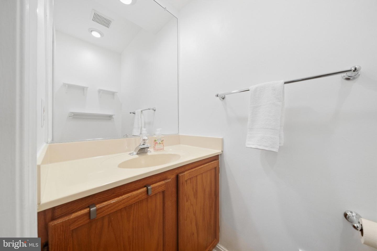666 Lions Gate Ln Property Photo 17