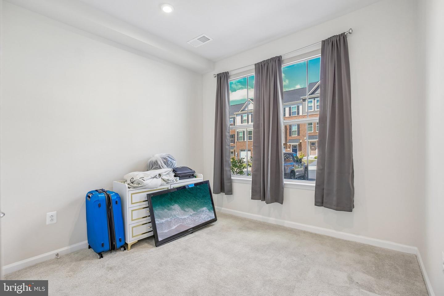 158 Woodgate Cir Property Photo 12