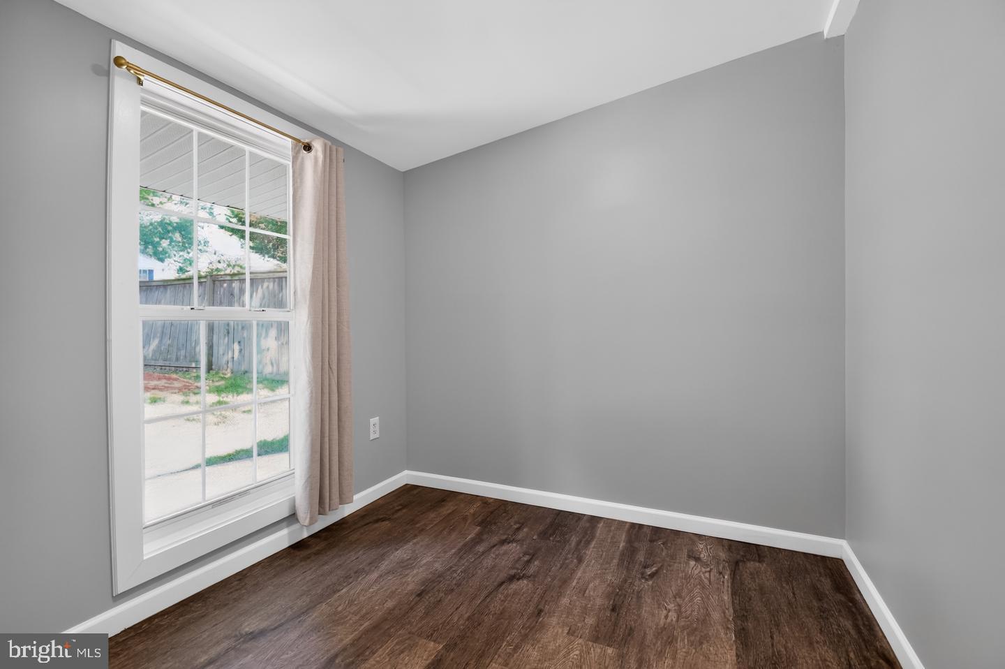 1727 Forestville Rd Property Photo 22