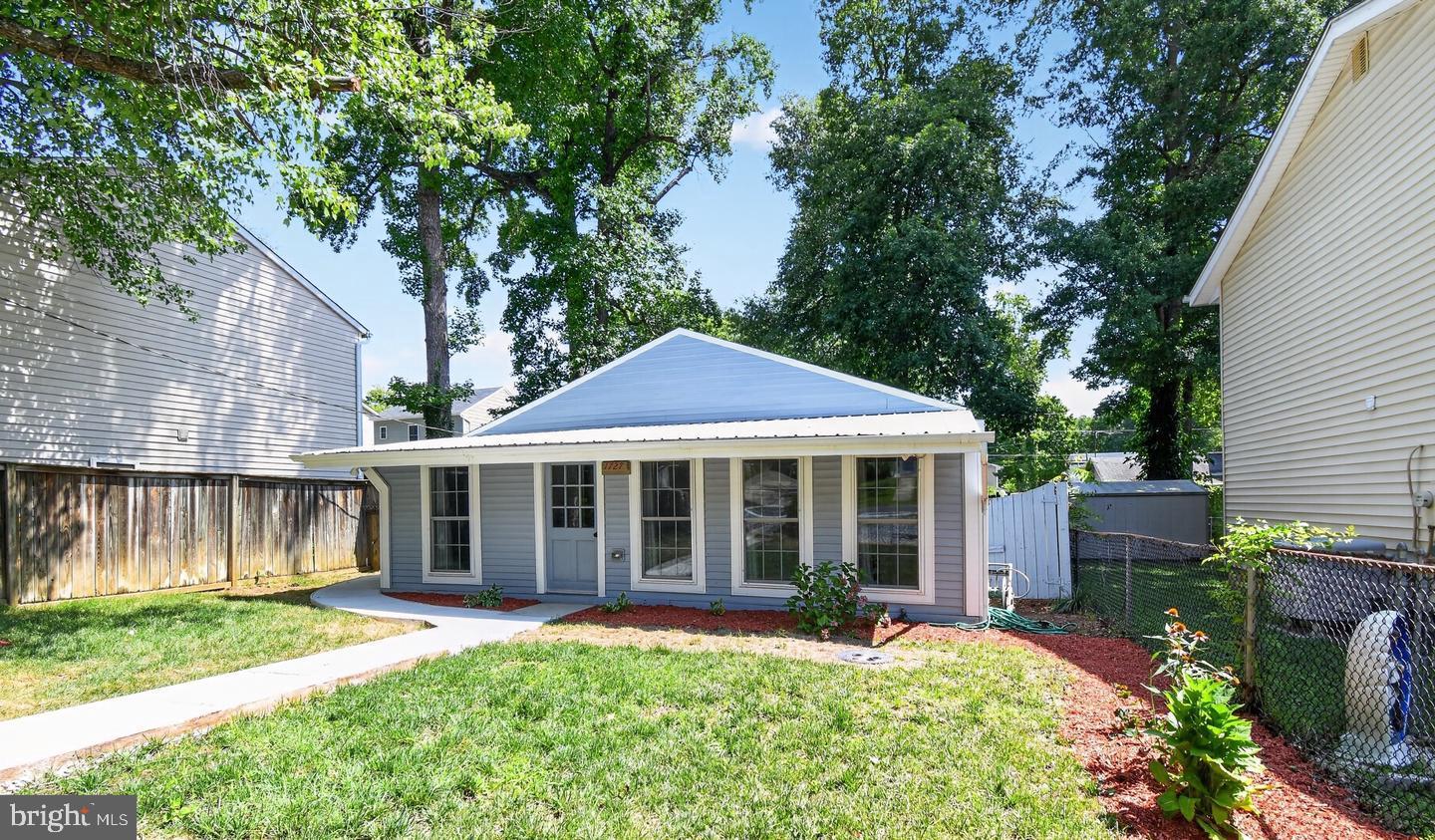 1727 Forestville Rd Property Photo 24