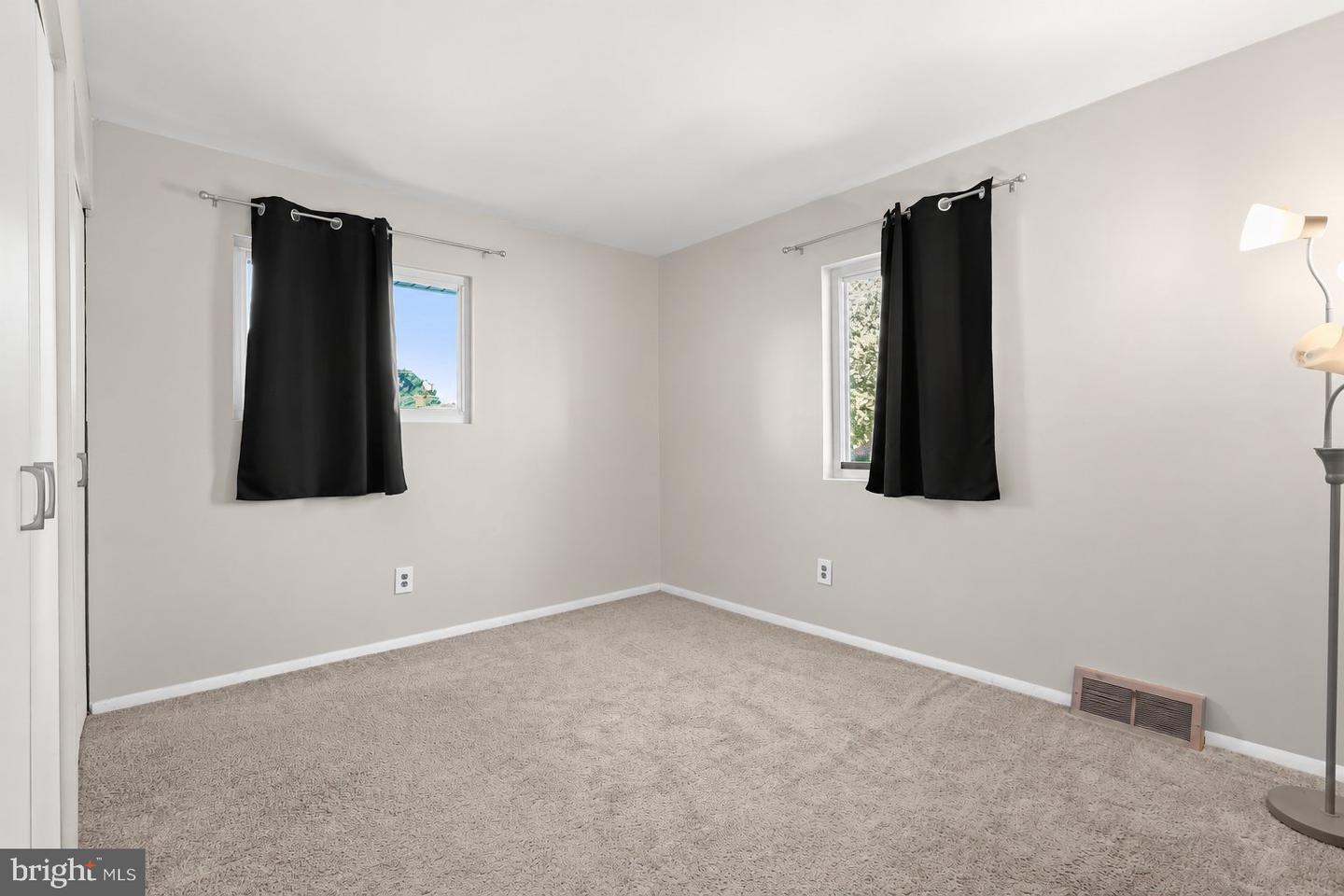 299 Scotts Manor Dr Property Photo 23