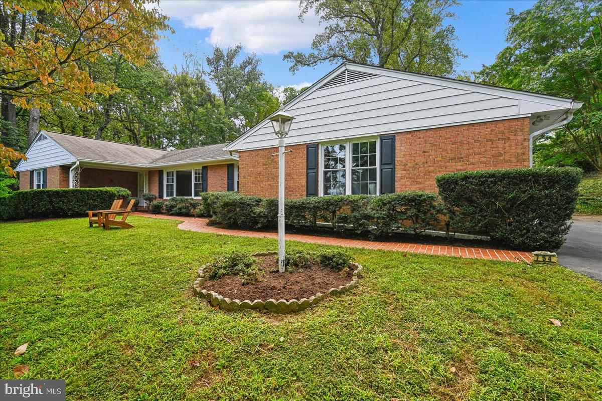 754 Carlisle Dr Property Photo 1