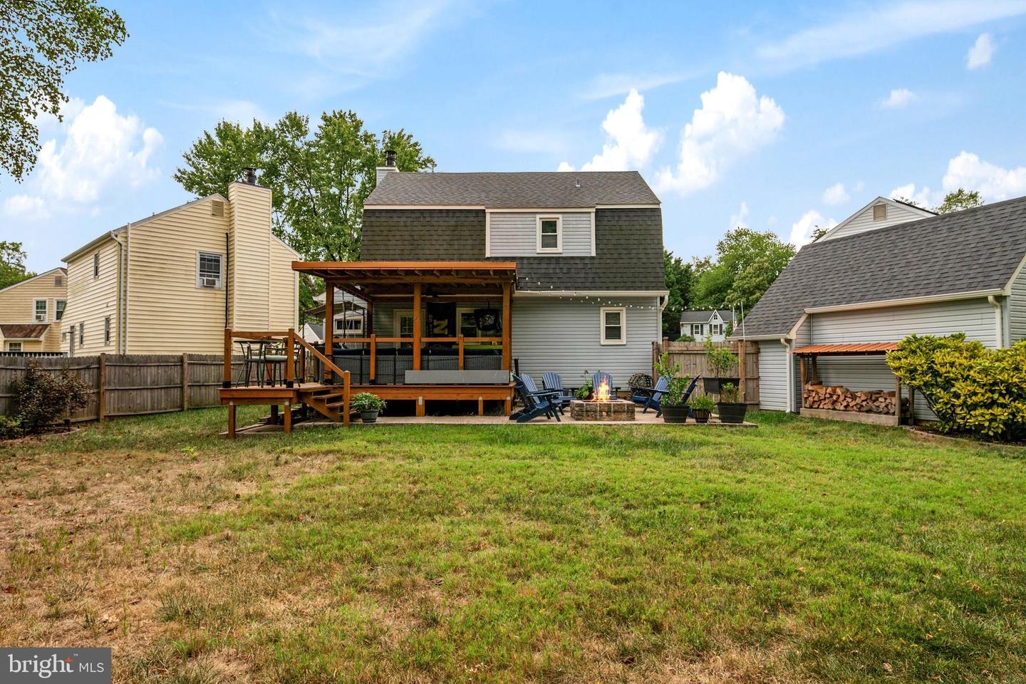 1033 Hyde Park Dr Property Photo 40