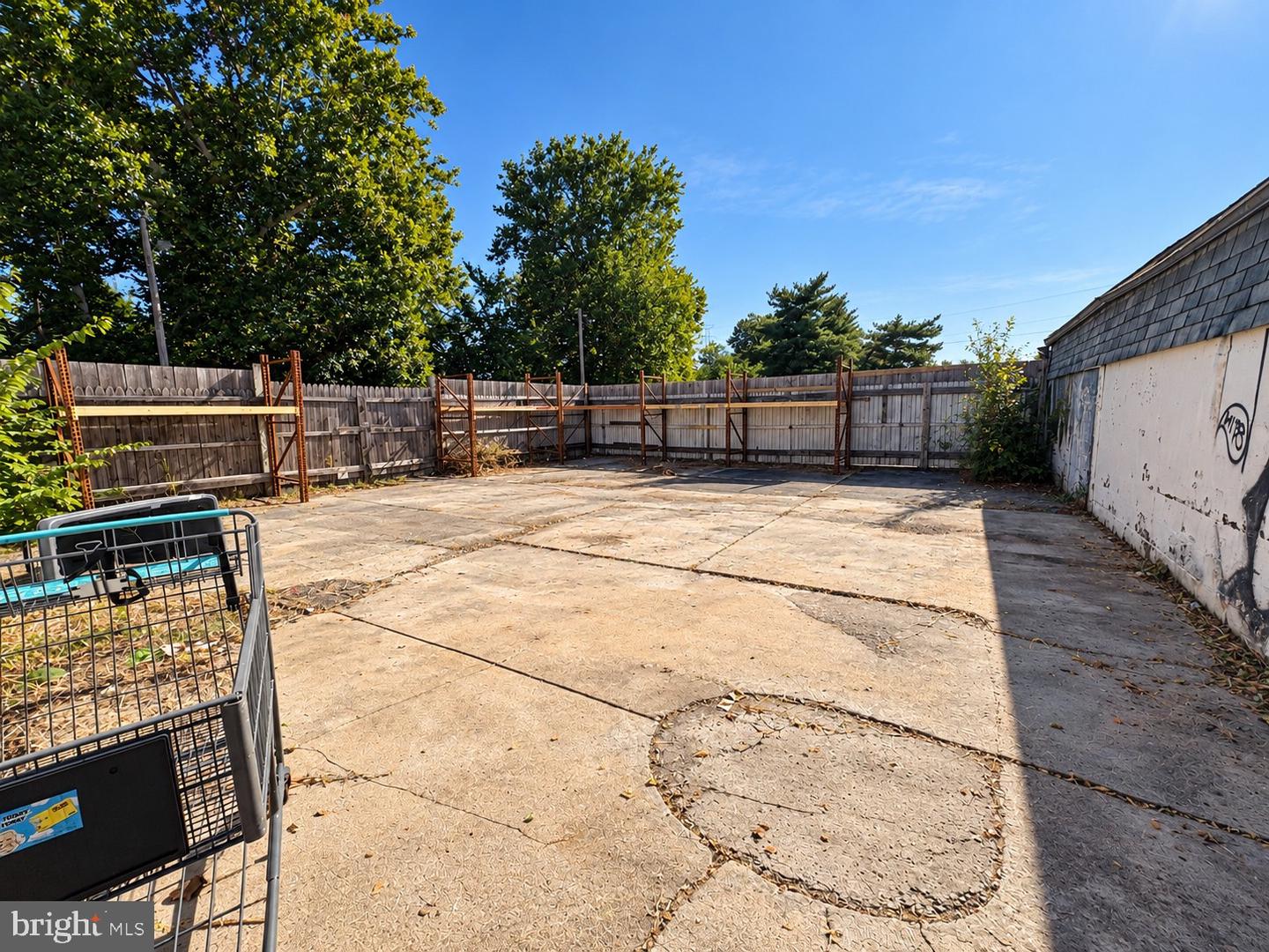 1205 Crain Hwy N Property Photo 4