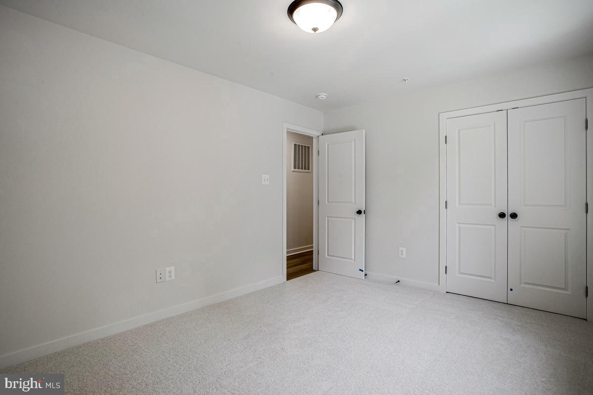 1225 Juniper St Property Photo 22
