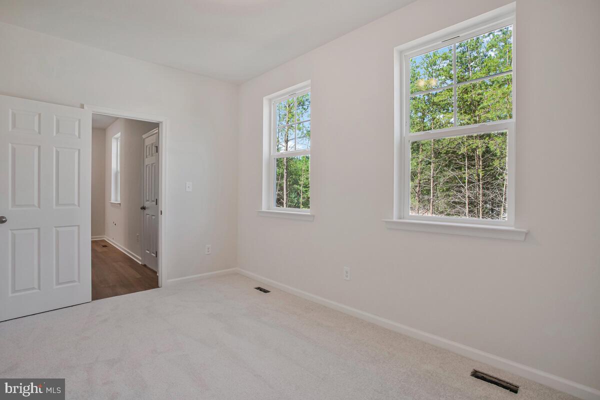 1235 Spruce Ave Property Photo 21