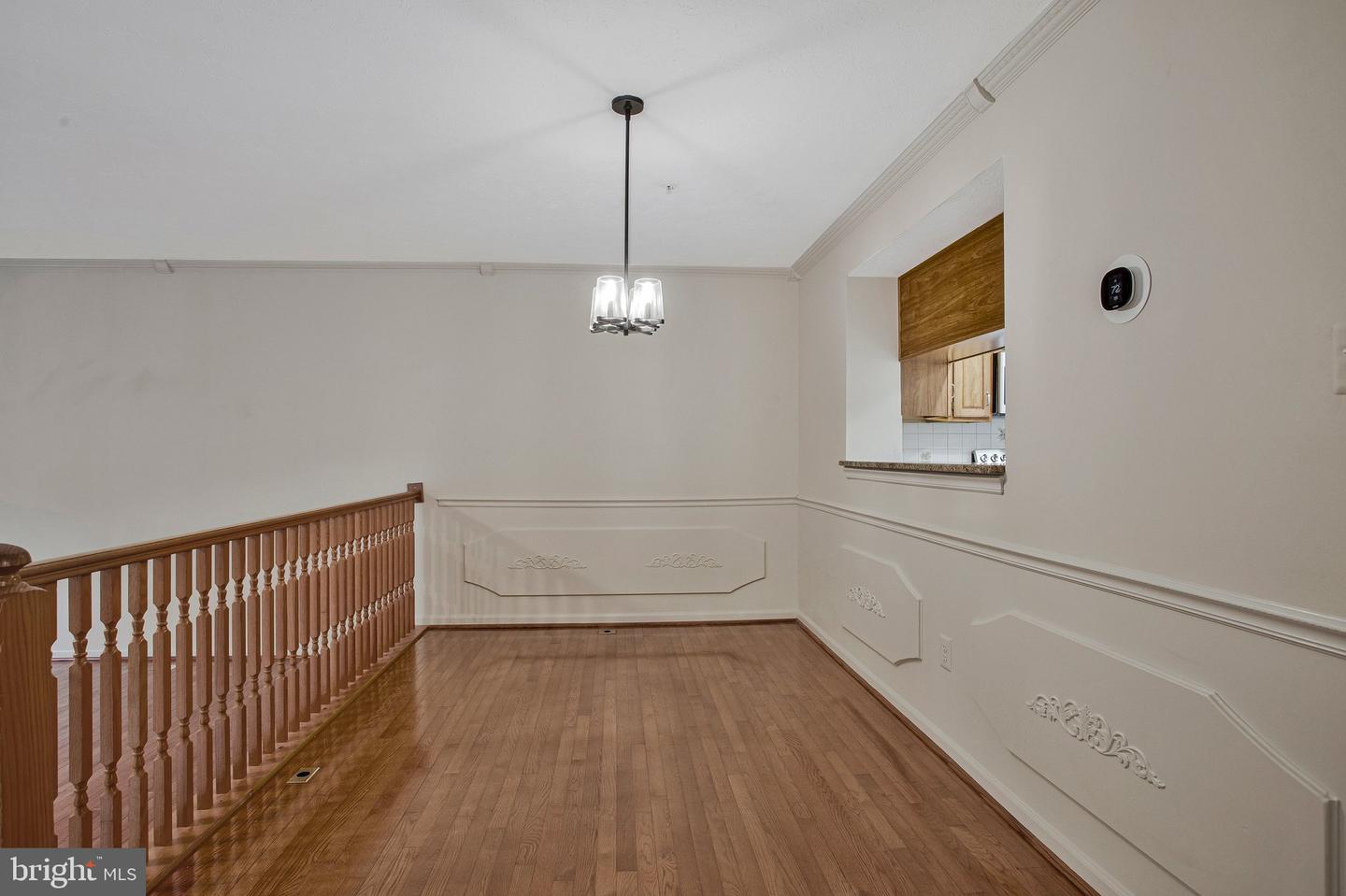 1210 Seminole Dr Property Photo 8